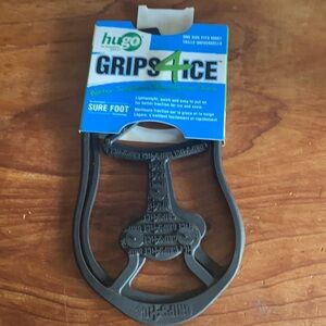 NWT Traction Cleats/Ice Grips with plastic cleat